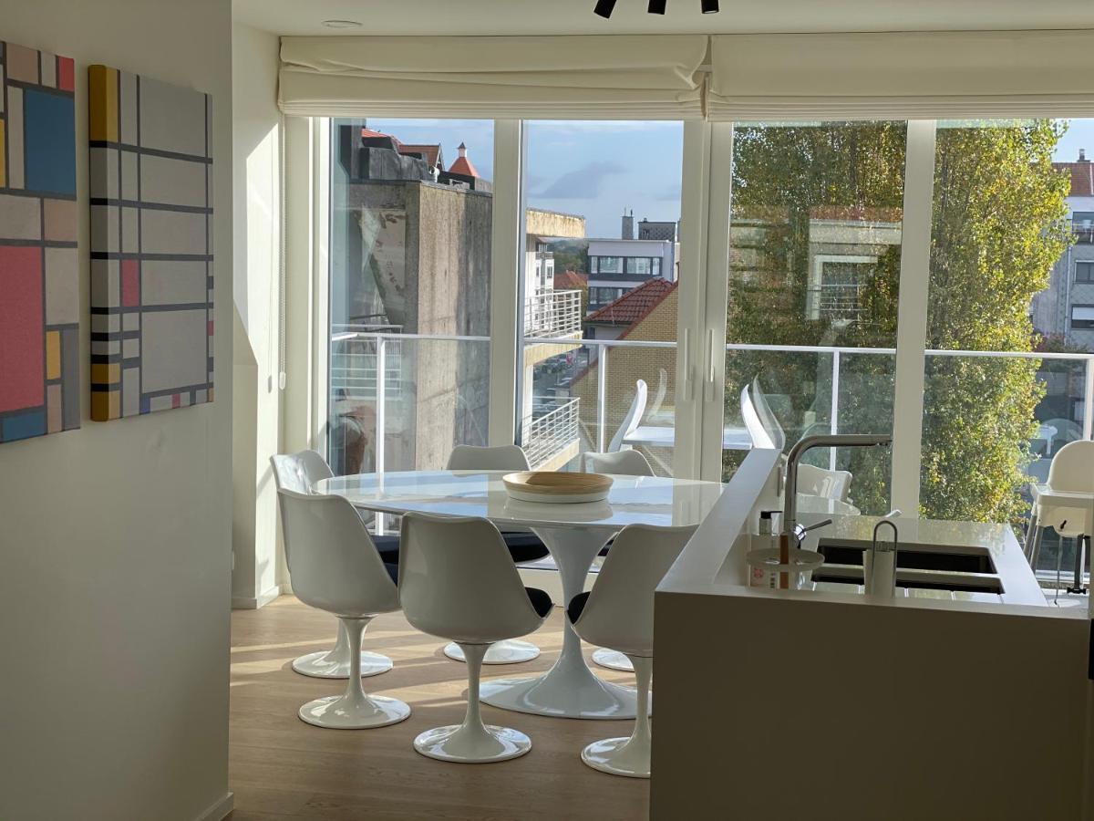 Ghibli - Duplex With Parking Lägenhet Knokke-Heist Exteriör bild